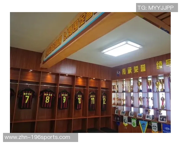 足球学校学费解析及各类培训班费用对比助您选择合适的足球教育机构